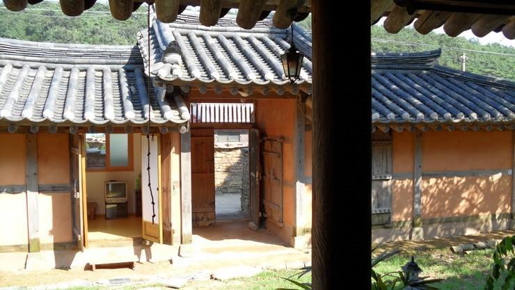 ホテル Goseong Choi Pilgan'S Old House エクステリア 写真